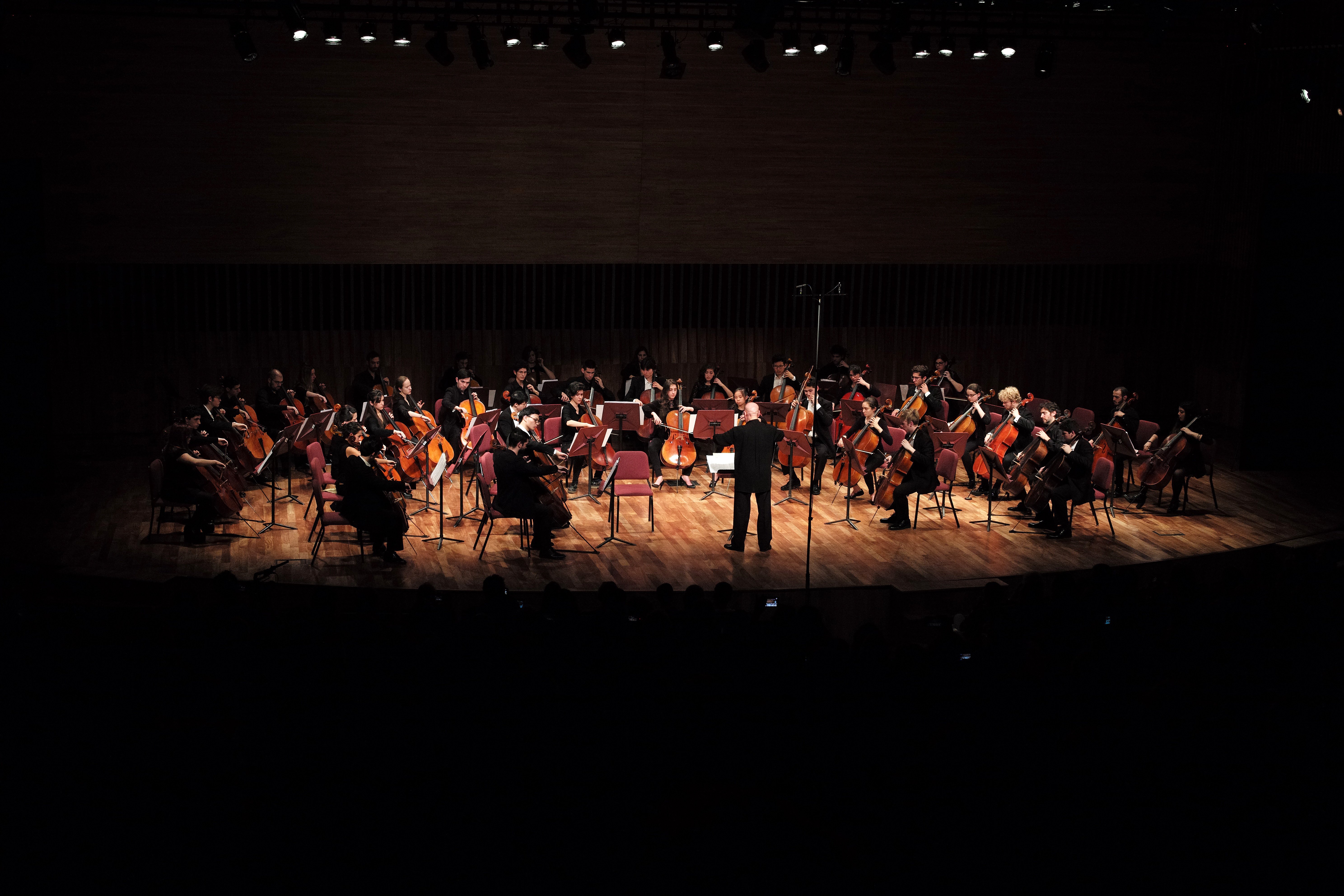robe pull orchestra
